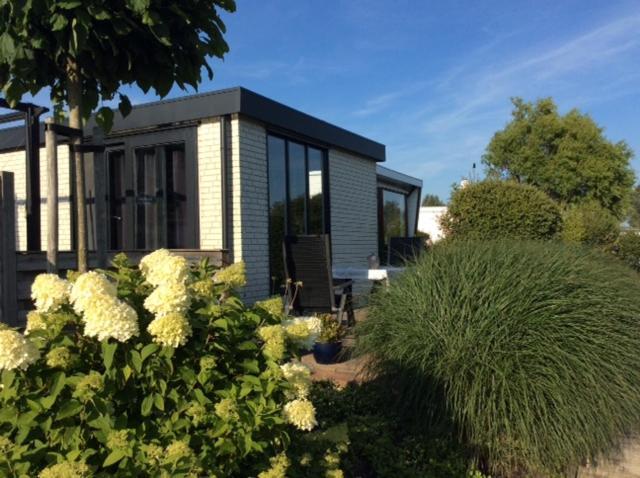 Recreatie Centrum De Hollepoarte 2 Chalets87 Makkum Exterior photo